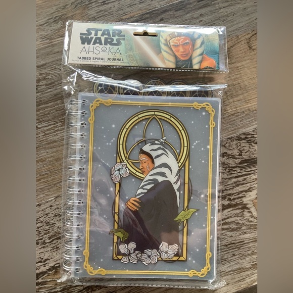 Ahsoka-Star Wars Notebook Journal - Picture 2 of 10